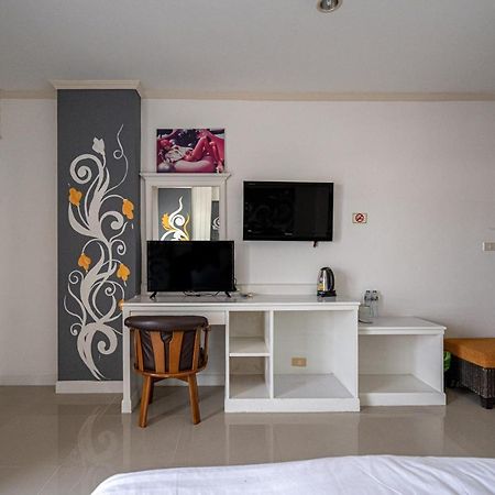 Hotel Santi White House Patong Exteriér fotografie